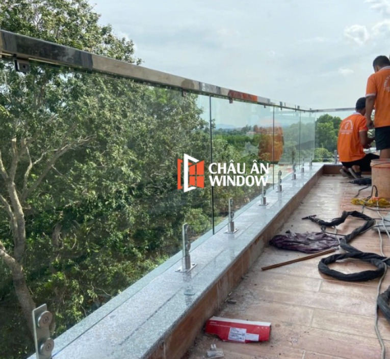 CẦU THANG, LAN CAN KÍNH 
