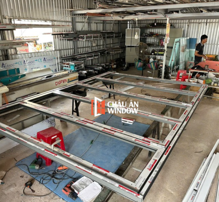 CỬA XẾP TRƯỢT CÁNH XINGFA 